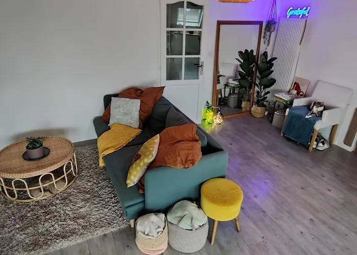 Urban Jungle - T2 - Centre